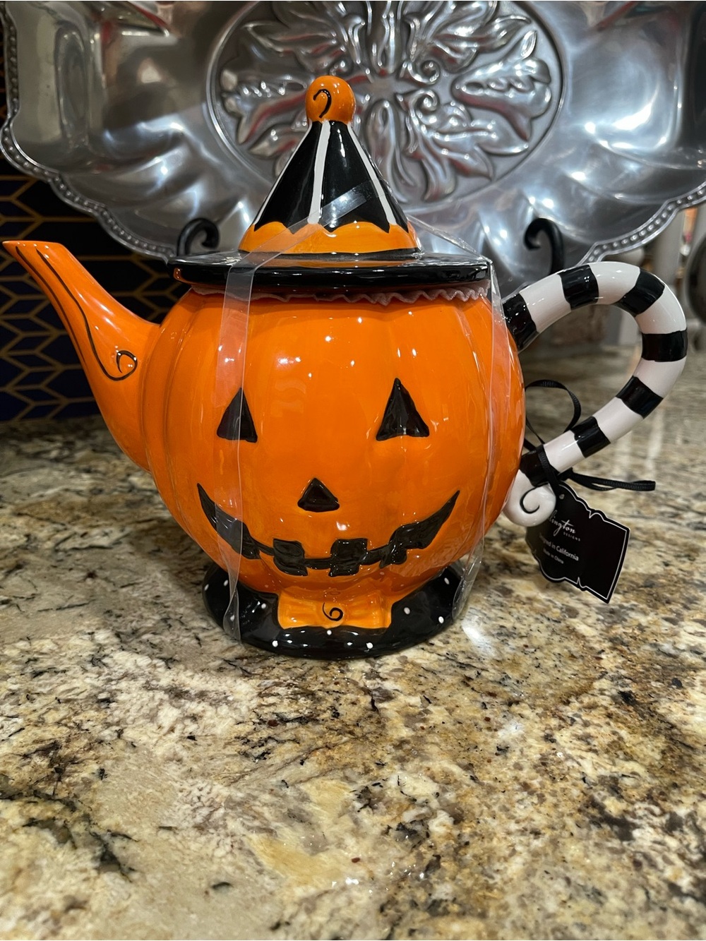 Arlington Desjgns jack o lantern pumpkin covered teapot - Brand new!